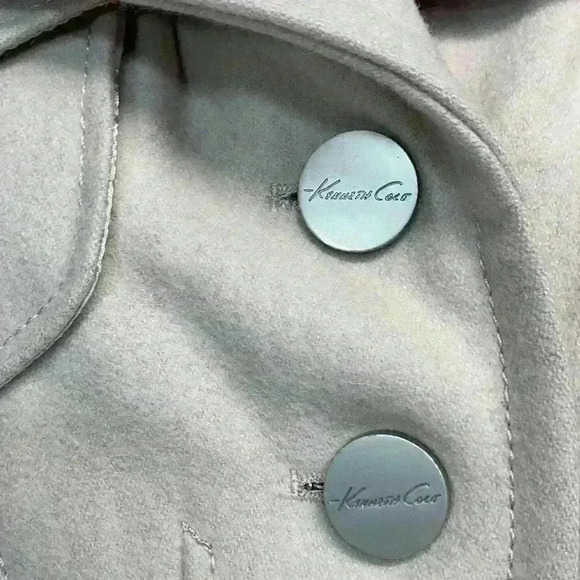 Kenneth Cole size 8 petite tan coat 60% wool - Picture 3 of 11